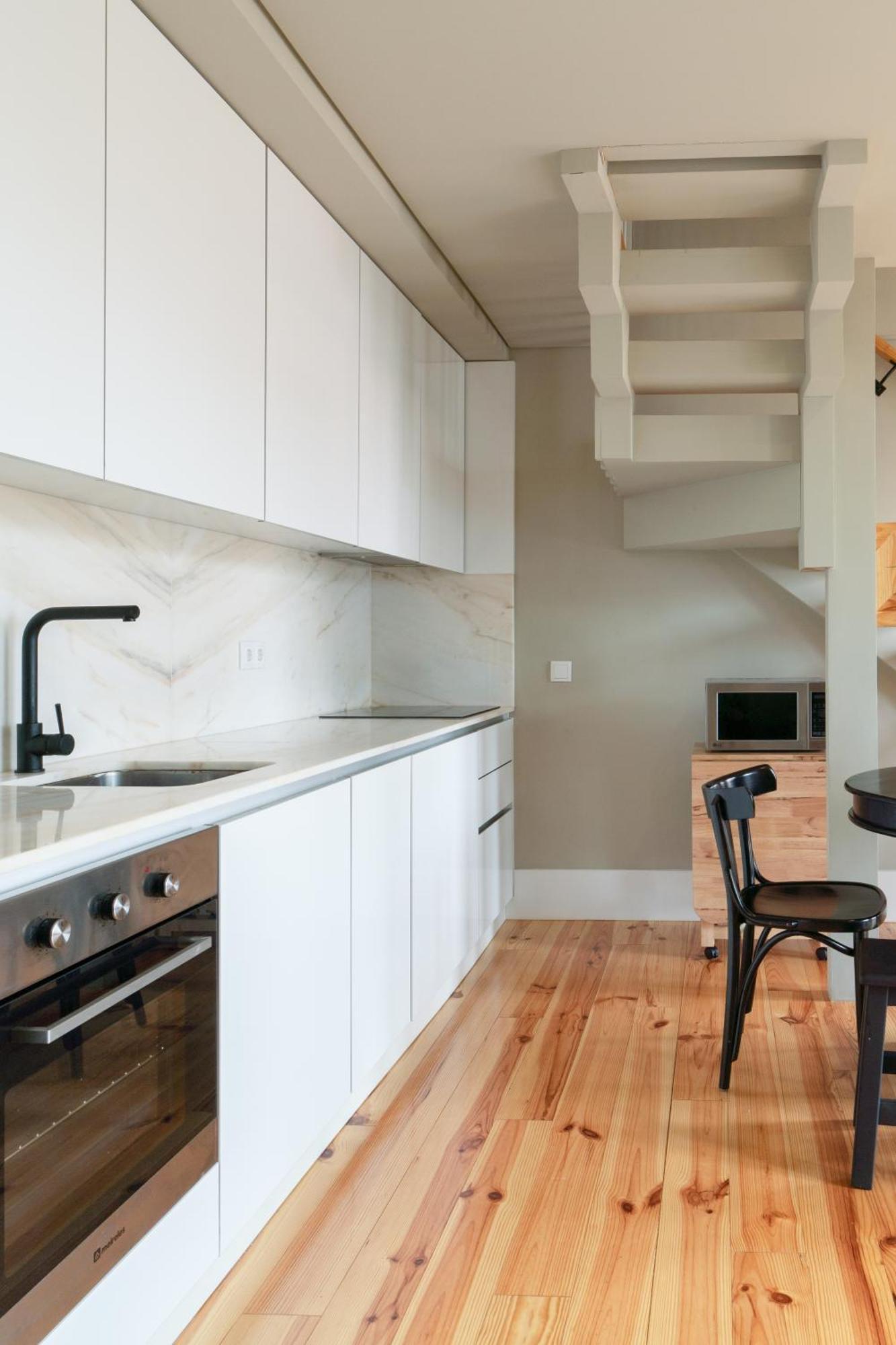 Appartamento Host Wise - Modern Design Duplex W Balcony