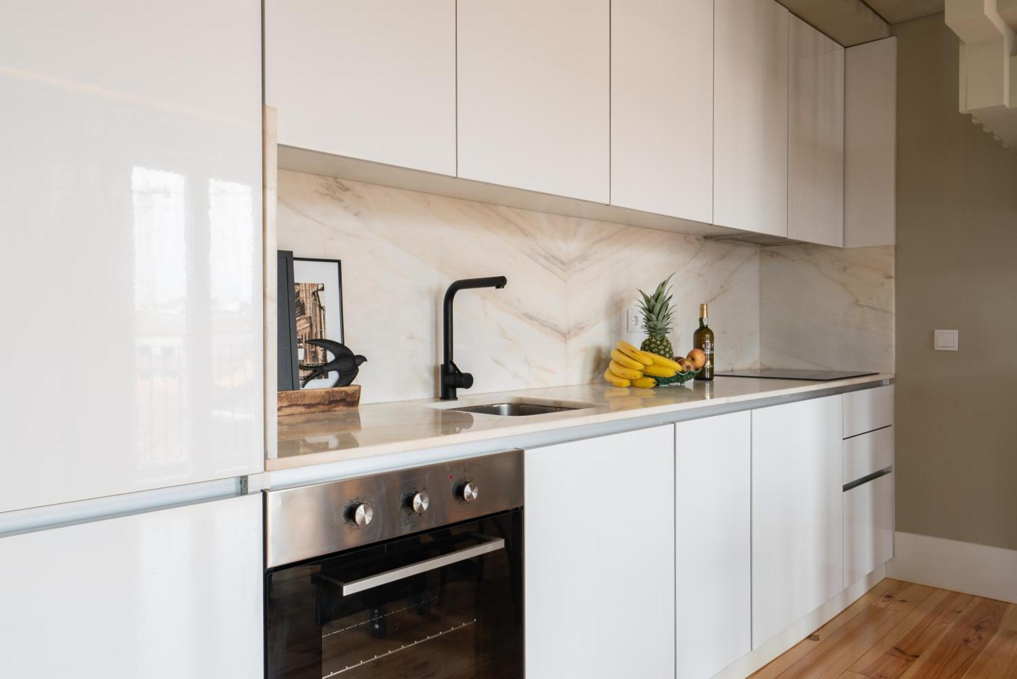 Host Wise - Modern Design Duplex W Balcony Appartamento Oporto