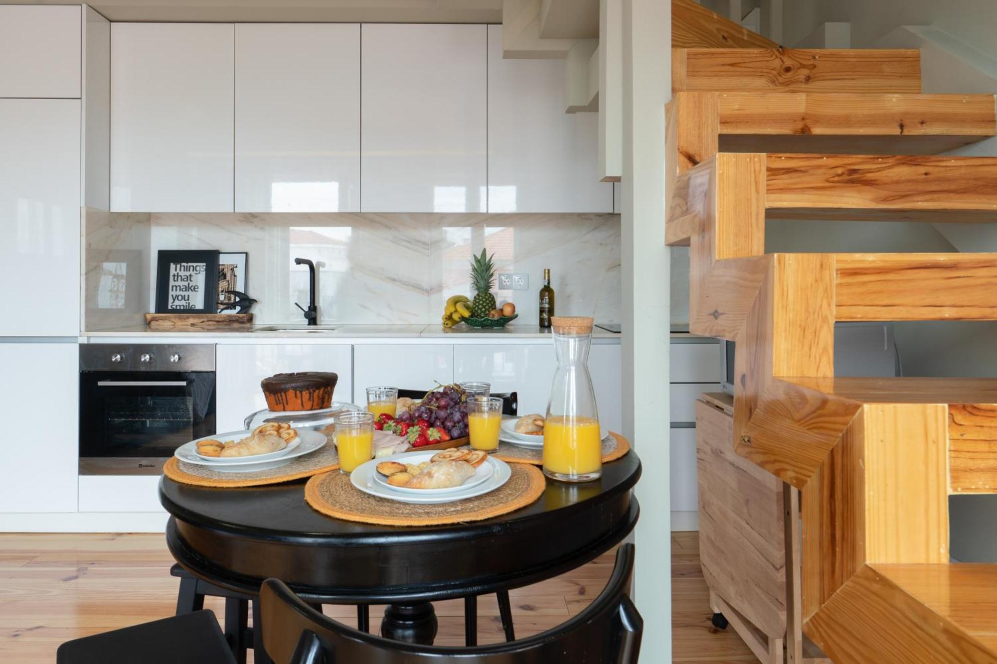 Host Wise - Modern Design Duplex W Balcony Oporto
