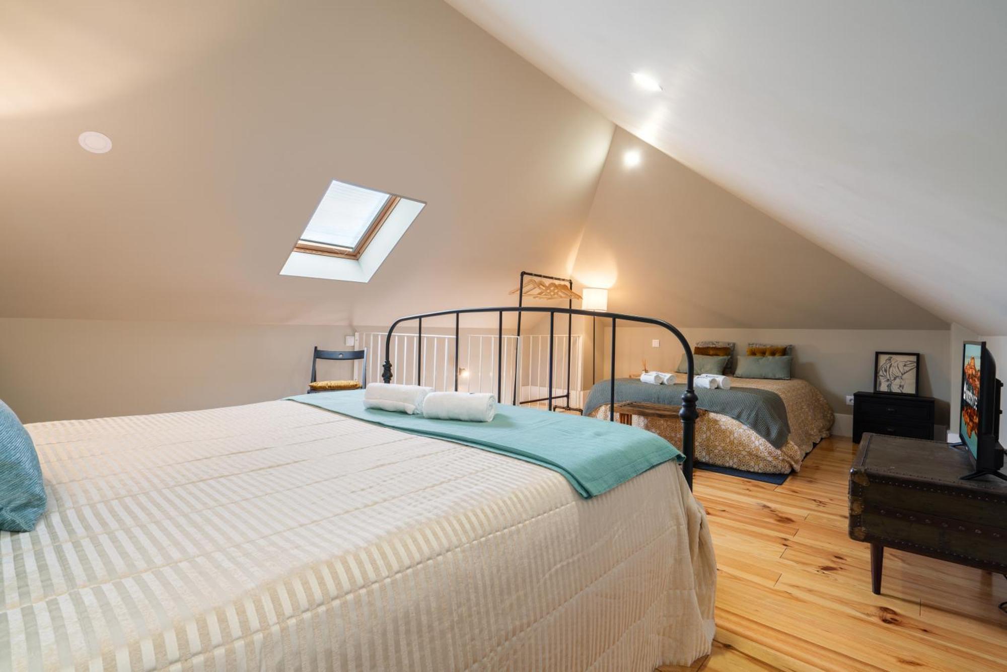 Appartamento Host Wise - Modern Design Duplex W Balcony
