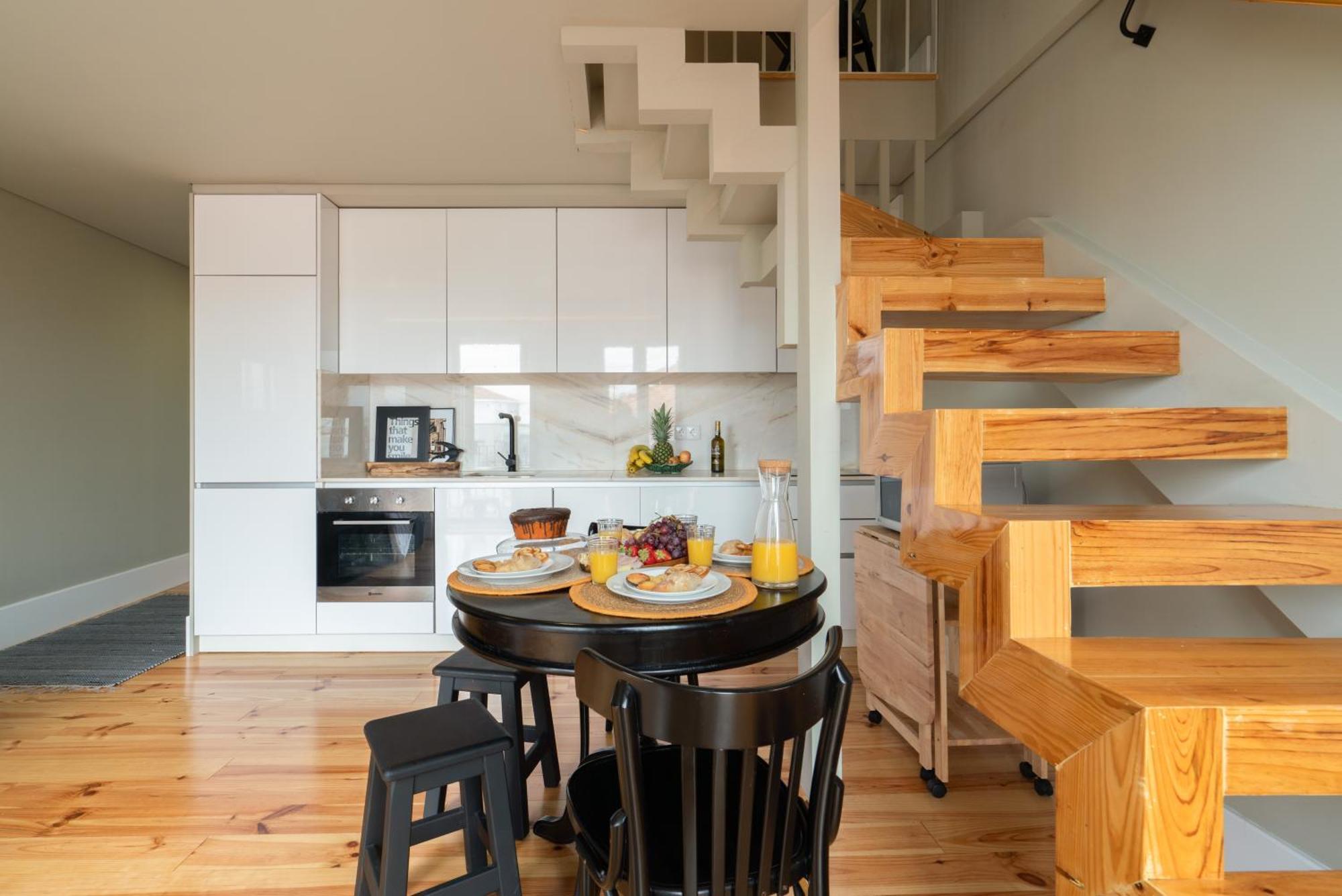 Host Wise - Modern Design Duplex W Balcony Appartamento Oporto